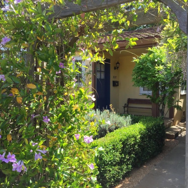 Addison Ave, Palo Alto