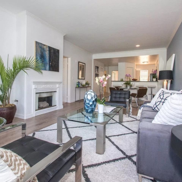 200 Caldecott Ln, Unit 219, Oakland, CA 94618