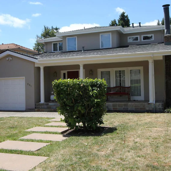 241 Princeton Rd, Menlo Park, CA 94025