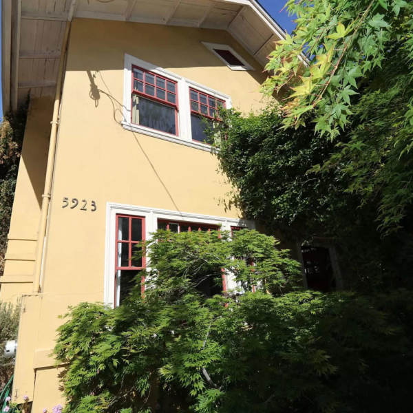 5923 Colby St, Oakland, CA 94618