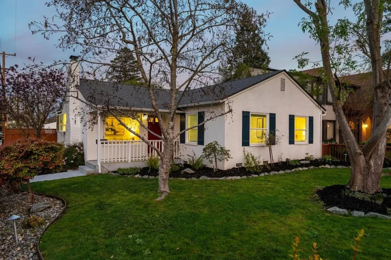 901 Chevy St, Belmont, CA 94002