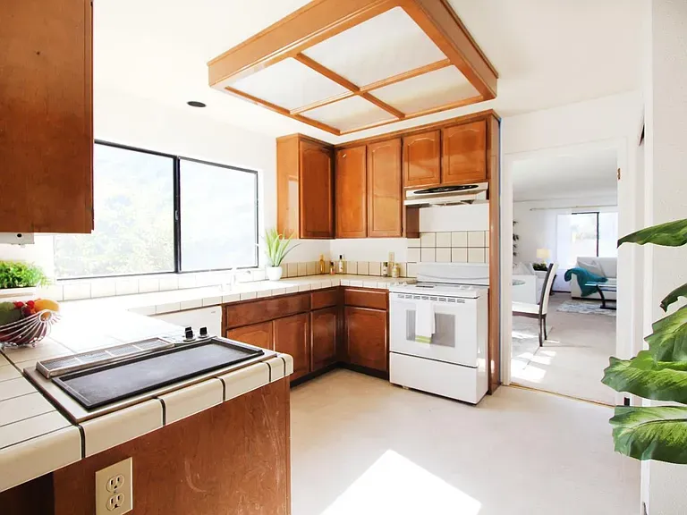 1228 N Park Victoria Dr, Milpitas, CA 95035
