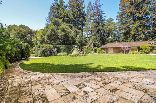 bd392946dd20a60ec52ca336543be0a1-uncropped scaled within 1536 1152