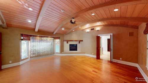 c62da693f5c026f3f8b3fa7df135a856-uncropped scaled within 1536 1152