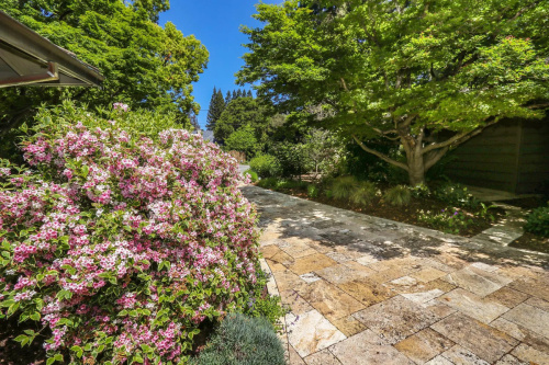 fb4b757049b10aece0492e2a4a5843f7-uncropped scaled within 1536 1152